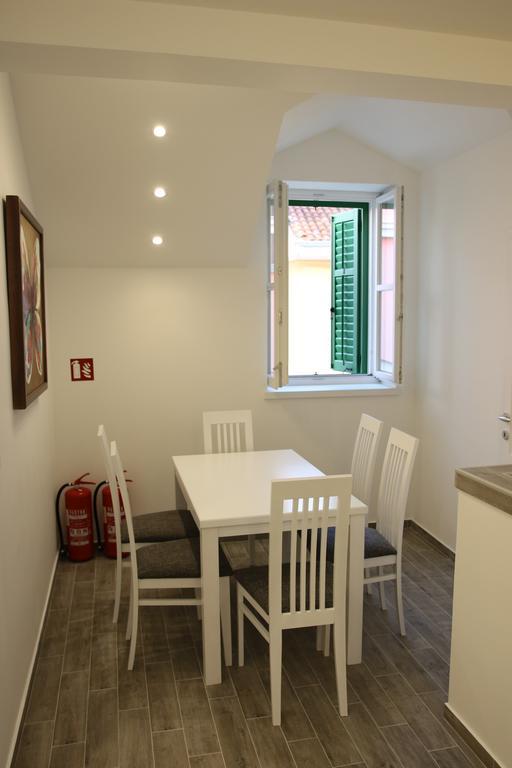 Centar Vodice Apartmani Екстер'єр фото
