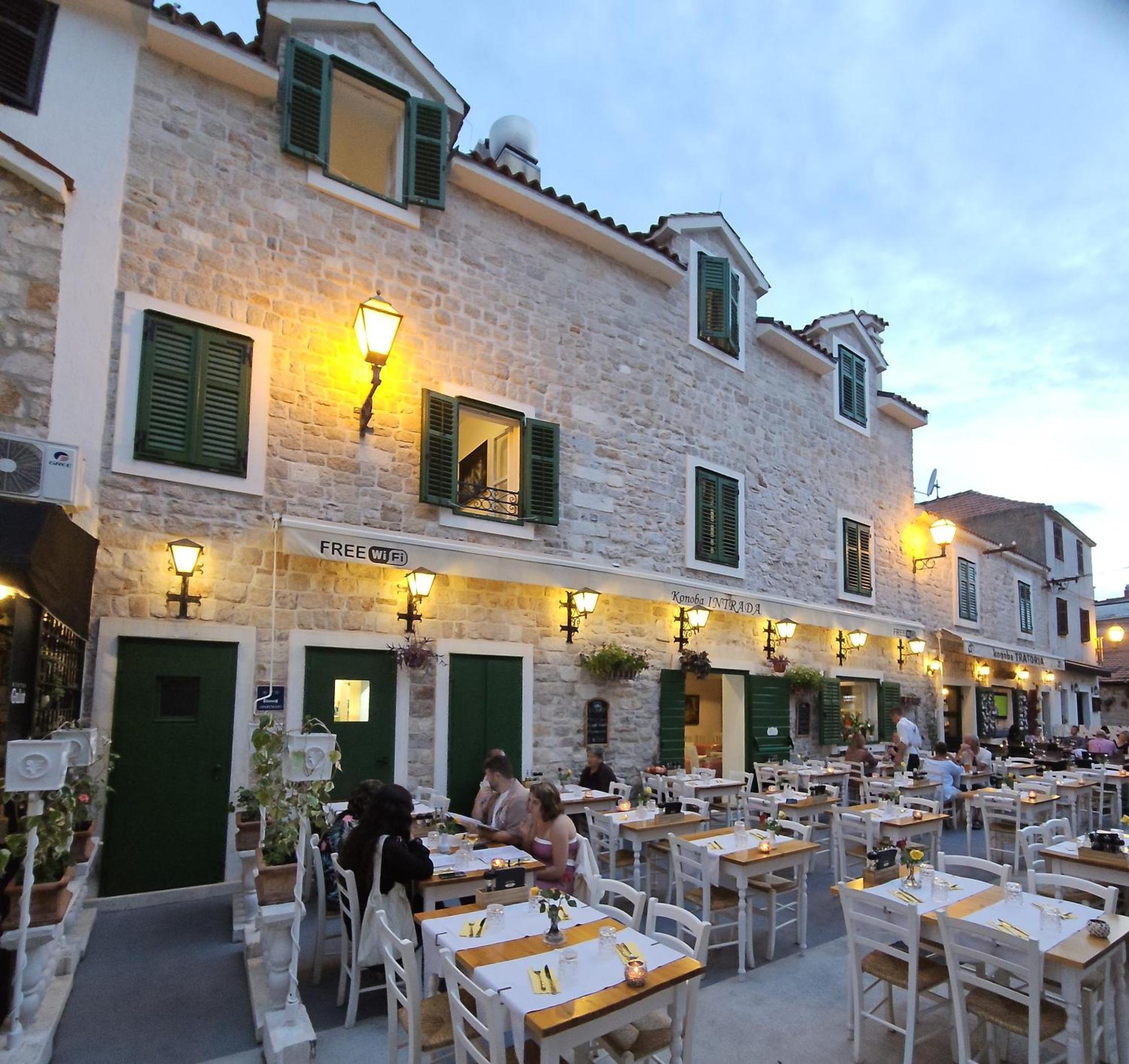 Centar Vodice Apartmani Екстер'єр фото